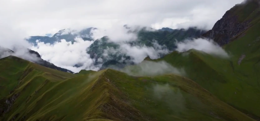 Gidara Bugyal Trek Package