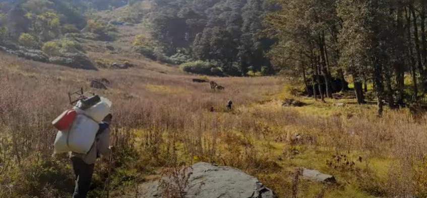 Gidara Bugyal Trek Package