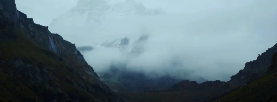 Hampta Pass Trek Package