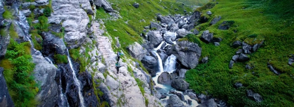 Hampta Pass Trek Package
