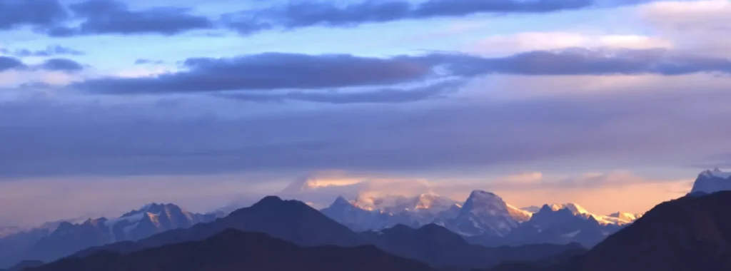 Brahmatal Trek Himalayan mountain view at sunrise, Brahmatal Trek Uttarakhand snow peaks, Brahmatal Trek scenic landscape, Himalayan trekking route India, Brahmatal winter trek mountain panorama
