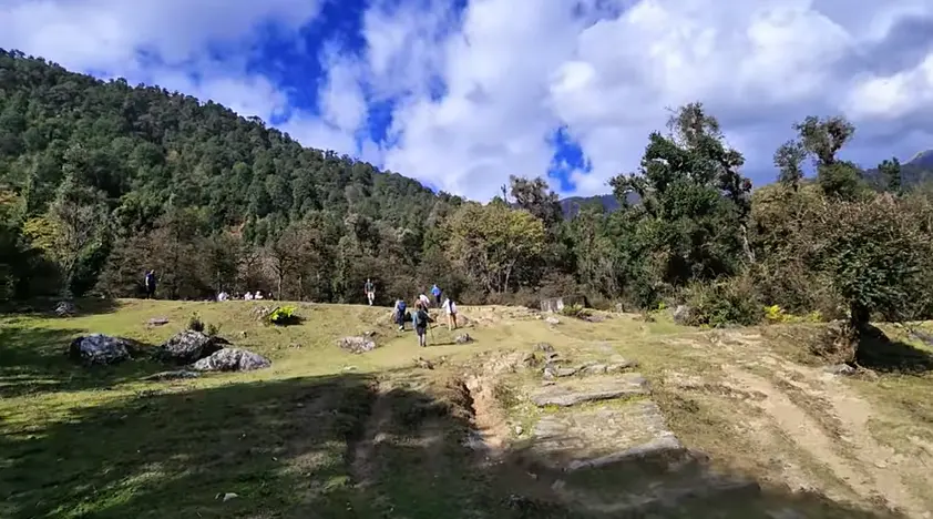 Dayara Bugyal Trek Package