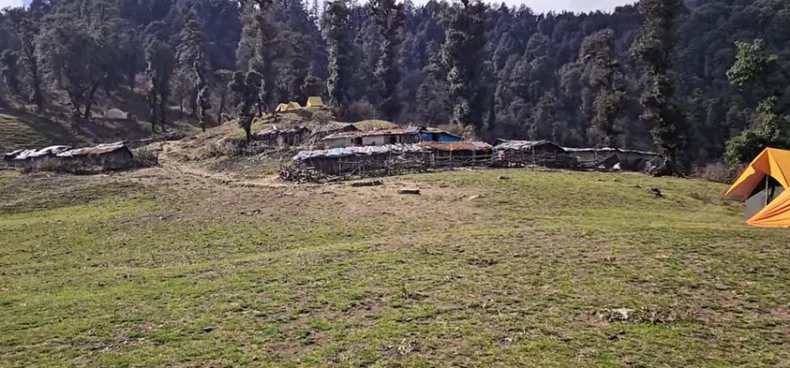 Dayara Bugyal Trek Package
