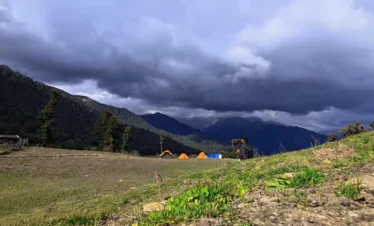 Dayara Bugyal Trek Package