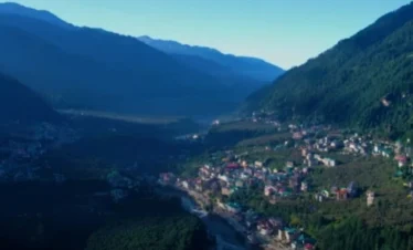 Hampta Pass Trek Package