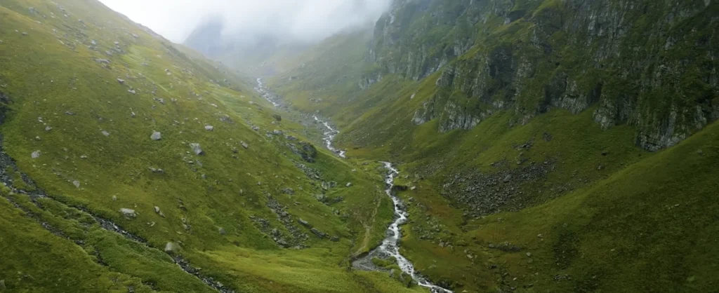 Hampta Pass Trek Package By Mountain Hikers
