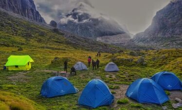 Kuari Pass Trek Package