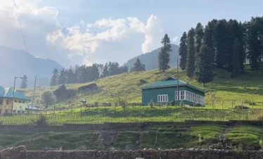 Nafran Valley Trek Package