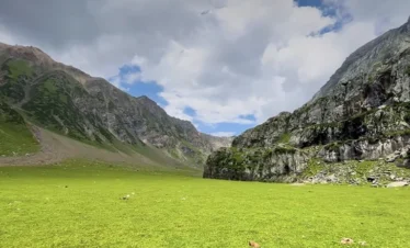 Nafran Valley Trek Package