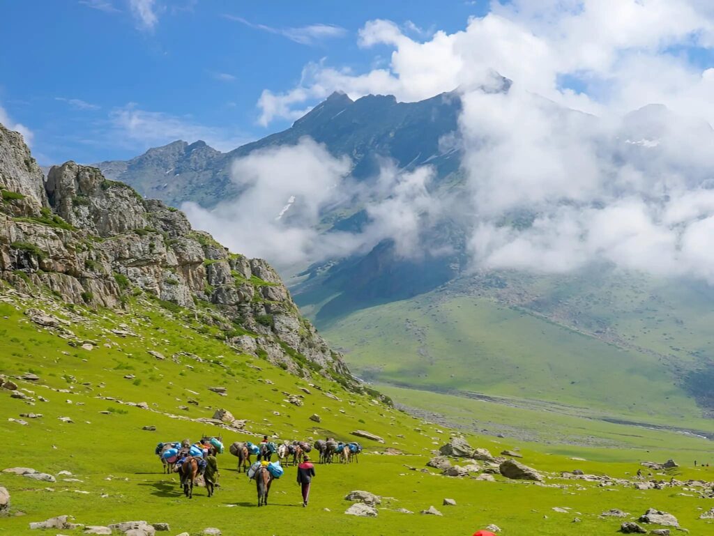 Tarsar Marsar Trek Package