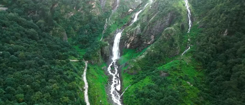 Valley of Flowers Trek Package By Mountain Hikers