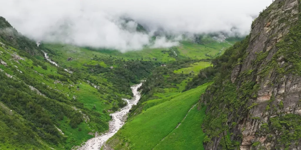 Valley of Flowers Trek Package By Mountain Hikers